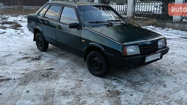 Зелений ВАЗ 21099, об'ємом двигуна 1.5 л та пробігом 119 тис. км за 1000 $, фото 1 на Automoto.ua