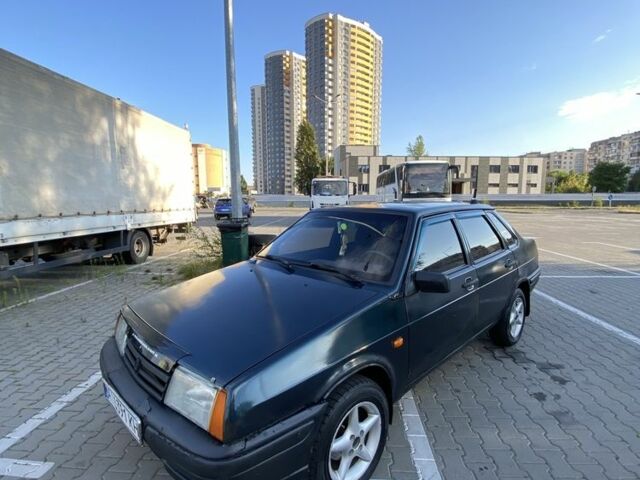 Зелений ВАЗ 21099, об'ємом двигуна 1.5 л та пробігом 250 тис. км за 799 $, фото 1 на Automoto.ua