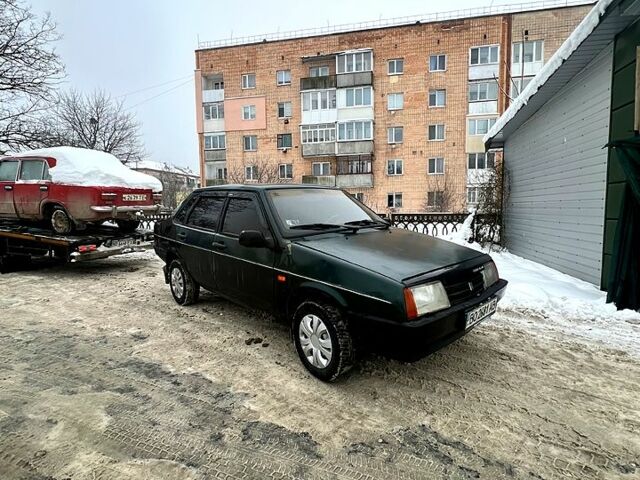 Зеленый ВАЗ 21099, объемом двигателя 1.5 л и пробегом 100 тыс. км за 900 $, фото 1 на Automoto.ua
