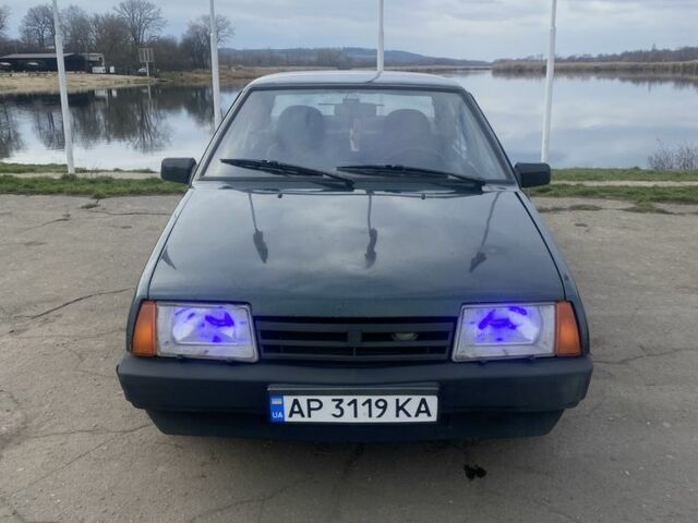 Зеленый ВАЗ 21099, объемом двигателя 1.5 л и пробегом 309 тыс. км за 1500 $, фото 1 на Automoto.ua