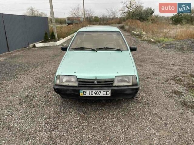 Зеленый ВАЗ 21099, объемом двигателя 1.5 л и пробегом 300 тыс. км за 1500 $, фото 1 на Automoto.ua