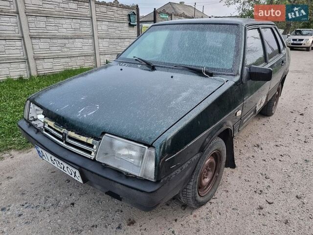 Зеленый ВАЗ 21099, объемом двигателя 1.5 л и пробегом 200 тыс. км за 500 $, фото 1 на Automoto.ua