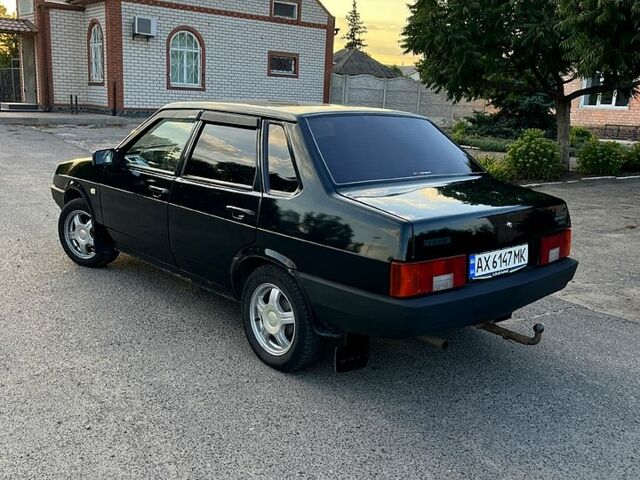 Зеленый ВАЗ 21099, объемом двигателя 1.5 л и пробегом 200 тыс. км за 1750 $, фото 1 на Automoto.ua