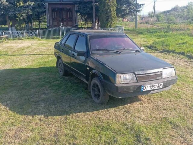 Зеленый ВАЗ 21099, объемом двигателя 1.5 л и пробегом 245 тыс. км за 600 $, фото 1 на Automoto.ua