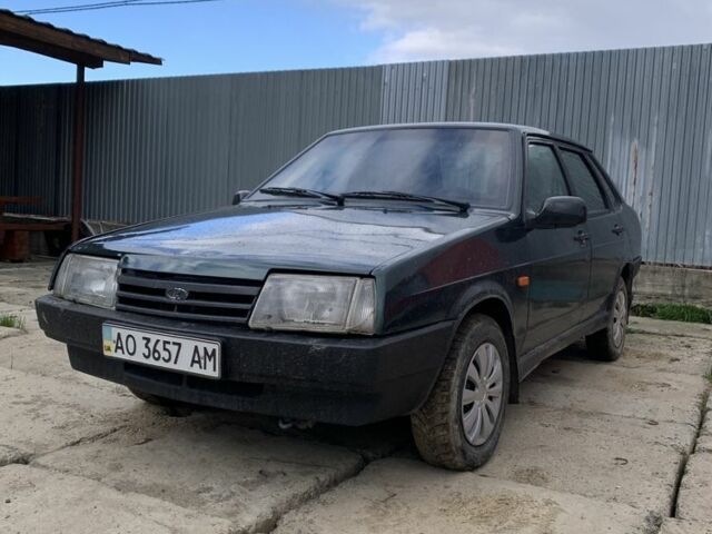 Зеленый ВАЗ 21099, объемом двигателя 1.5 л и пробегом 300 тыс. км за 1000 $, фото 1 на Automoto.ua