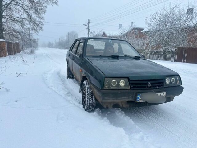 Зелений ВАЗ 21099, об'ємом двигуна 1.5 л та пробігом 190 тис. км за 800 $, фото 1 на Automoto.ua