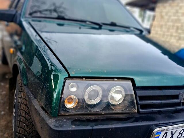 Зеленый ВАЗ 21099, объемом двигателя 1.5 л и пробегом 210 тыс. км за 2400 $, фото 1 на Automoto.ua