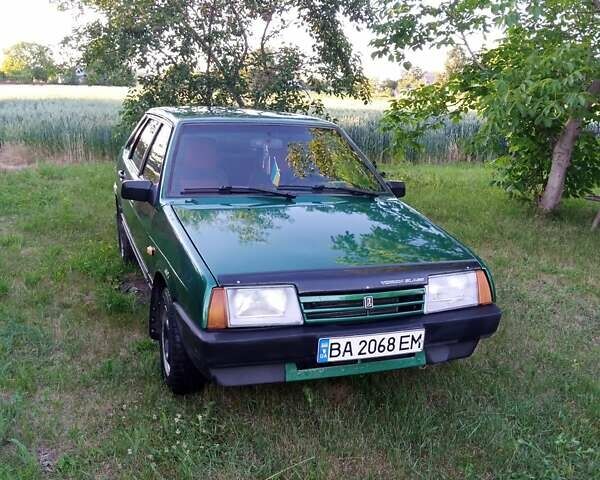 Зеленый ВАЗ 21099, объемом двигателя 1.5 л и пробегом 186 тыс. км за 2800 $, фото 1 на Automoto.ua
