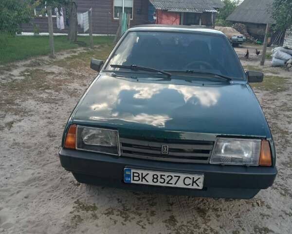 Зеленый ВАЗ 21099, объемом двигателя 1.6 л и пробегом 160 тыс. км за 900 $, фото 1 на Automoto.ua