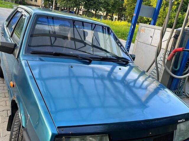 Зелений ВАЗ 21099, об'ємом двигуна 1.5 л та пробігом 412 тис. км за 1000 $, фото 1 на Automoto.ua