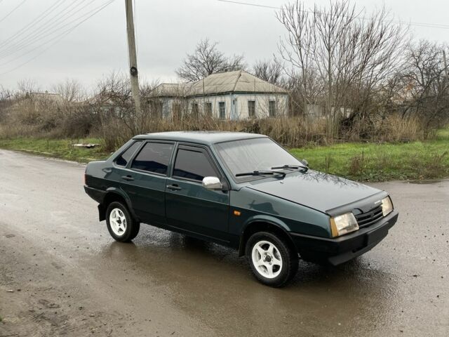 Зеленый ВАЗ 21099, объемом двигателя 1.5 л и пробегом 130 тыс. км за 1500 $, фото 1 на Automoto.ua