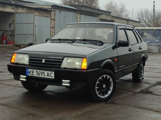 Зелений ВАЗ 21099, об'ємом двигуна 1.5 л та пробігом 62 тис. км за 1999 $, фото 1 на Automoto.ua