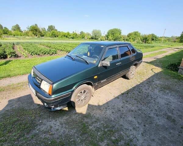 Зеленый ВАЗ 21099, объемом двигателя 1.5 л и пробегом 180 тыс. км за 1690 $, фото 1 на Automoto.ua