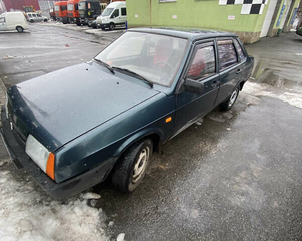 Зеленый ВАЗ 21099, объемом двигателя 1.5 л и пробегом 200 тыс. км за 1200 $, фото 1 на Automoto.ua
