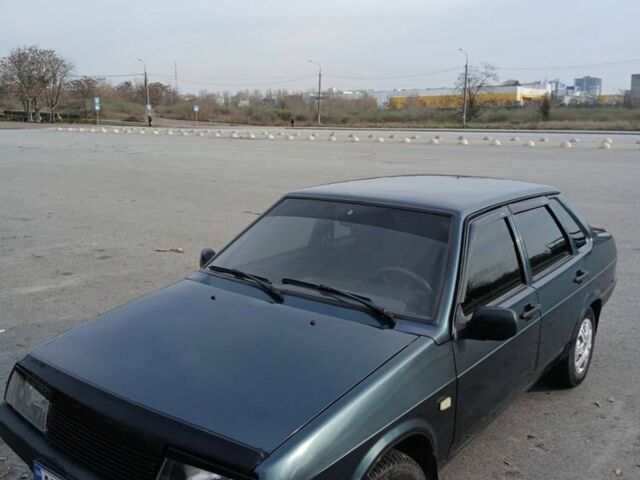 Зеленый ВАЗ 21099, объемом двигателя 1.5 л и пробегом 300 тыс. км за 2200 $, фото 1 на Automoto.ua