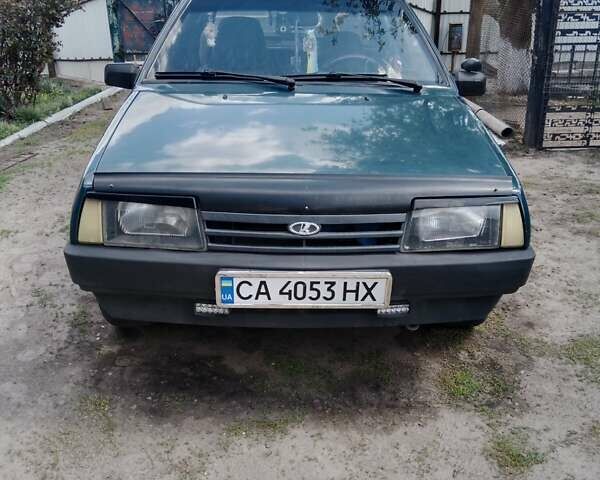 Зеленый ВАЗ 21099, объемом двигателя 1.5 л и пробегом 493 тыс. км за 1500 $, фото 1 на Automoto.ua