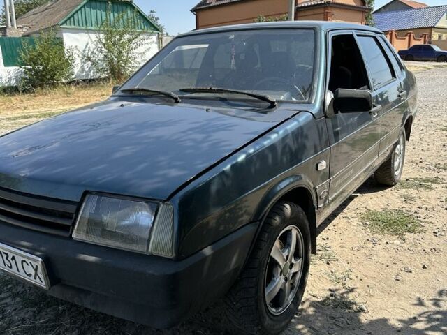 Зеленый ВАЗ 21099, объемом двигателя 1.5 л и пробегом 220 тыс. км за 1950 $, фото 1 на Automoto.ua