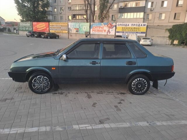Зелений ВАЗ 21099, об'ємом двигуна 1.5 л та пробігом 200 тис. км за 1450 $, фото 1 на Automoto.ua