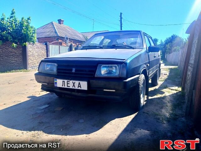 Зеленый ВАЗ 21099, объемом двигателя 1.5 л и пробегом 280 тыс. км за 1150 $, фото 1 на Automoto.ua