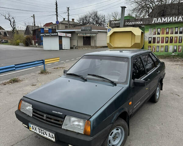 Зеленый ВАЗ 21099, объемом двигателя 1.5 л и пробегом 185 тыс. км за 1250 $, фото 1 на Automoto.ua