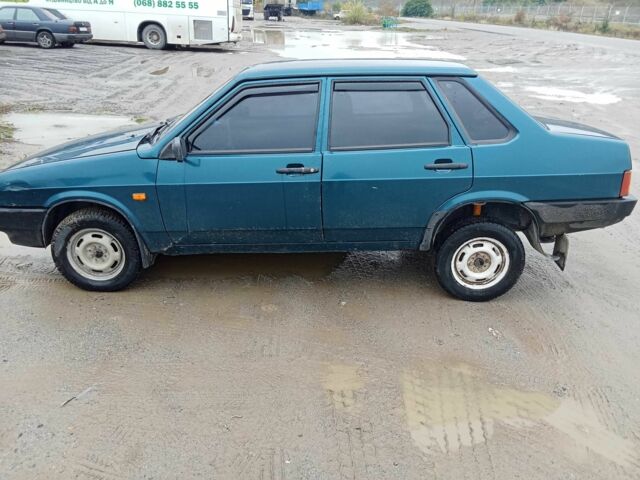 Зеленый ВАЗ 21099, объемом двигателя 0 л и пробегом 17 тыс. км за 1500 $, фото 1 на Automoto.ua