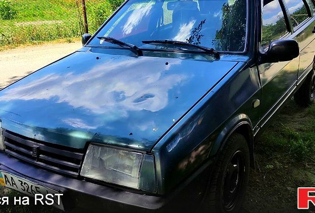 Зеленый ВАЗ 21099, объемом двигателя 1.5 л и пробегом 150 тыс. км за 750 $, фото 1 на Automoto.ua