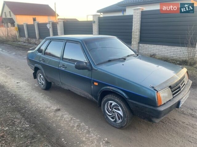 Зеленый ВАЗ 21099, объемом двигателя 1.5 л и пробегом 320 тыс. км за 900 $, фото 1 на Automoto.ua