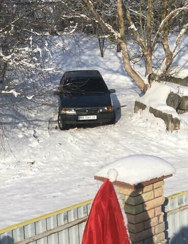 Зеленый ВАЗ 21099, объемом двигателя 1.5 л и пробегом 280 тыс. км за 1550 $, фото 1 на Automoto.ua