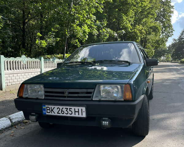 Зеленый ВАЗ 21099, объемом двигателя 1.6 л и пробегом 110 тыс. км за 1750 $, фото 1 на Automoto.ua