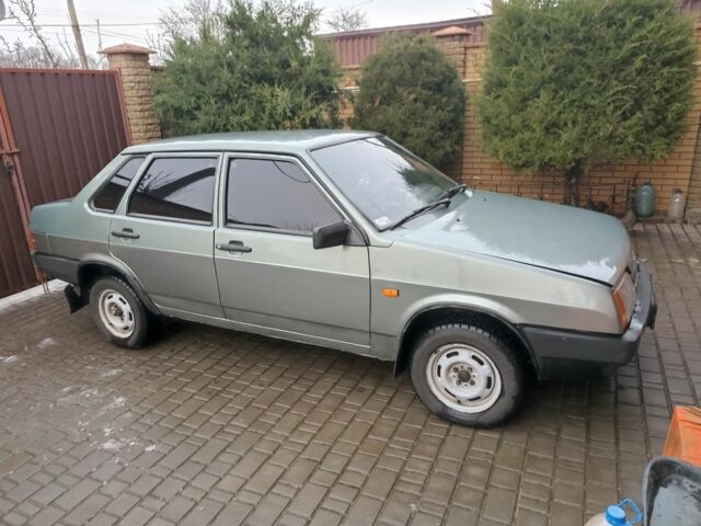 Зелений ВАЗ 21099, об'ємом двигуна 1.5 л та пробігом 180 тис. км за 2095 $, фото 1 на Automoto.ua