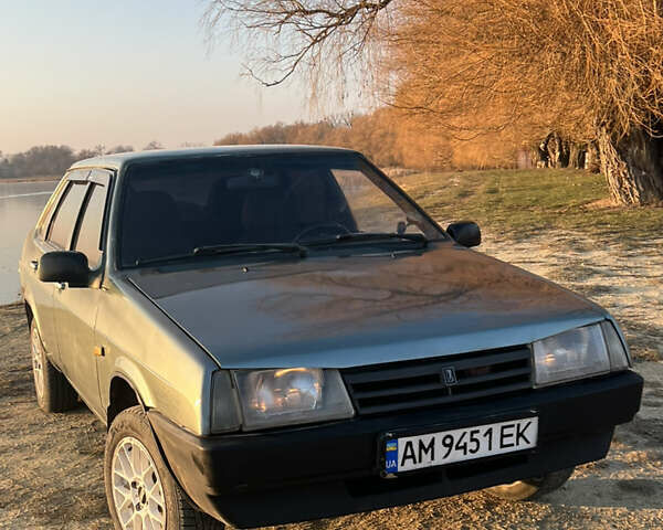 Зеленый ВАЗ 21099, объемом двигателя 1.5 л и пробегом 350 тыс. км за 1500 $, фото 1 на Automoto.ua