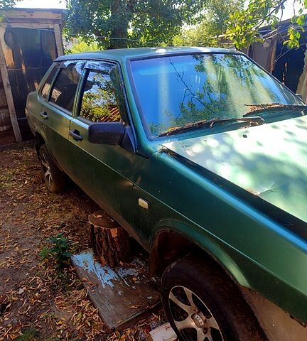 Зеленый ВАЗ 21099, объемом двигателя 1.5 л и пробегом 245 тыс. км за 590 $, фото 1 на Automoto.ua