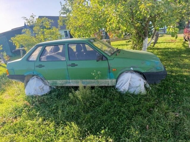 Зеленый ВАЗ 21099, объемом двигателя 1.5 л и пробегом 2 тыс. км за 500 $, фото 1 на Automoto.ua