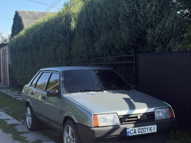 Зеленый ВАЗ 21099, объемом двигателя 1.5 л и пробегом 194 тыс. км за 2200 $, фото 1 на Automoto.ua