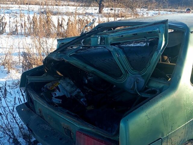 Зелений ВАЗ 21099, об'ємом двигуна 1.5 л та пробігом 100 тис. км за 480 $, фото 1 на Automoto.ua