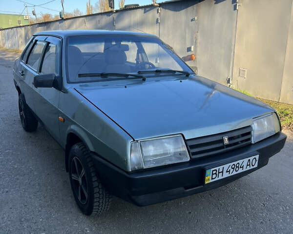 Зеленый ВАЗ 21099, объемом двигателя 1.5 л и пробегом 185 тыс. км за 1450 $, фото 1 на Automoto.ua