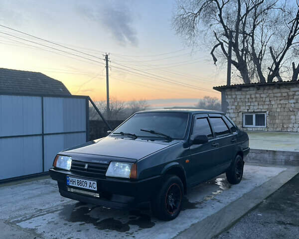 Зеленый ВАЗ 21099, объемом двигателя 1.6 л и пробегом 193 тыс. км за 2300 $, фото 1 на Automoto.ua
