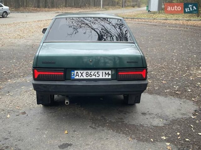 Зеленый ВАЗ 21099, объемом двигателя 1.6 л и пробегом 250 тыс. км за 2100 $, фото 1 на Automoto.ua