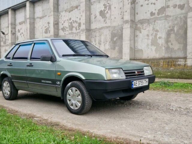 Зелений ВАЗ 21099, об'ємом двигуна 1.6 л та пробігом 174 тис. км за 2500 $, фото 1 на Automoto.ua