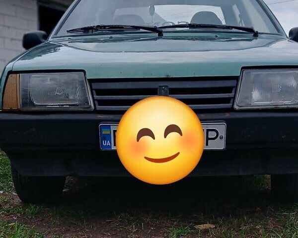 Зеленый ВАЗ 21099, объемом двигателя 1.6 л и пробегом 280 тыс. км за 2000 $, фото 1 на Automoto.ua