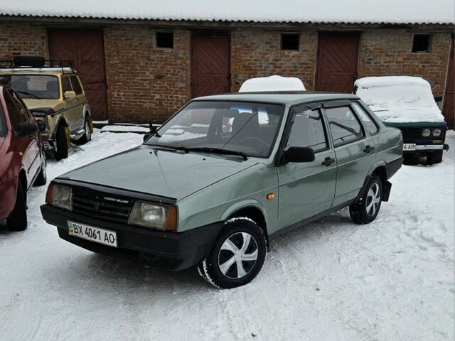 Зеленый ВАЗ 21099, объемом двигателя 1.6 л и пробегом 290 тыс. км за 1650 $, фото 1 на Automoto.ua