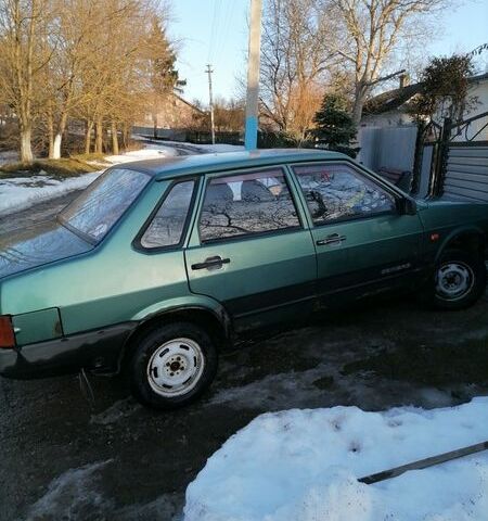 Зелений ВАЗ 21099, об'ємом двигуна 1.6 л та пробігом 300 тис. км за 1500 $, фото 1 на Automoto.ua