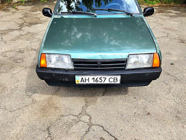 Зеленый ВАЗ 21099, объемом двигателя 1.6 л и пробегом 300 тыс. км за 900 $, фото 1 на Automoto.ua