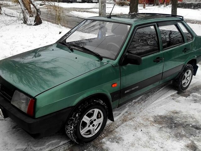 Зелений ВАЗ 21099, об'ємом двигуна 1.5 л та пробігом 0 тис. км за 1600 $, фото 1 на Automoto.ua