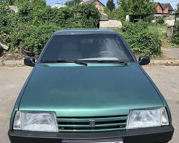 Зеленый ВАЗ 21099, объемом двигателя 1.5 л и пробегом 90 тыс. км за 2800 $, фото 1 на Automoto.ua