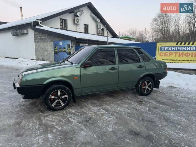 Зеленый ВАЗ 21099, объемом двигателя 1.5 л и пробегом 213 тыс. км за 2300 $, фото 1 на Automoto.ua