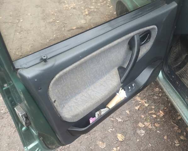 Зеленый ВАЗ 21099, объемом двигателя 1.6 л и пробегом 150 тыс. км за 2200 $, фото 1 на Automoto.ua