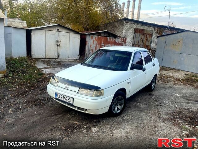 Білий ВАЗ 2110, об'ємом двигуна 1.5 л та пробігом 350 тис. км за 901 $, фото 1 на Automoto.ua