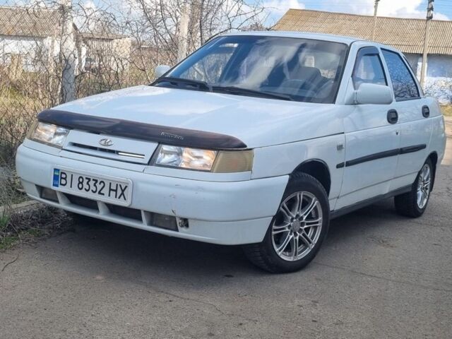 Белый ВАЗ 2110, объемом двигателя 1.5 л и пробегом 112 тыс. км за 1350 $, фото 1 на Automoto.ua