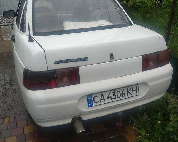 Белый ВАЗ 2110, объемом двигателя 1.5 л и пробегом 100 тыс. км за 1750 $, фото 1 на Automoto.ua